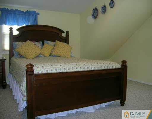 37 Piersoll Road Old Bridge, NJ 08857 - Photo 5 of 8 Gallery Image 5
