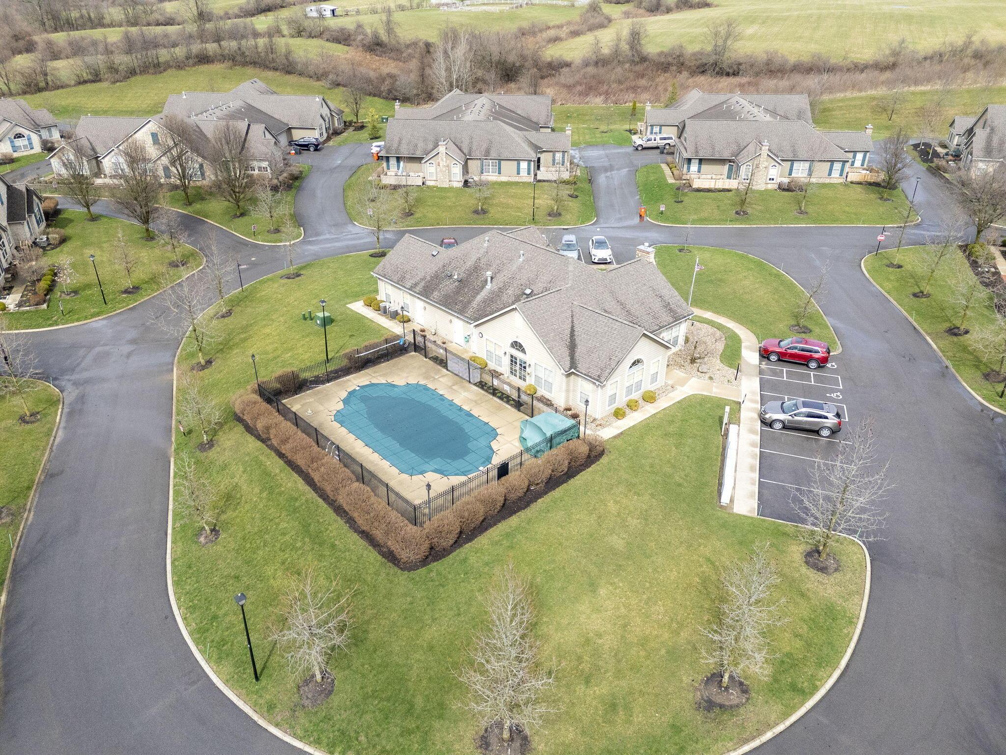 225 Stonegate Loop, Unit 225 Pataskala, OH 43062 - Photo 39 of 41 54-web-or-mls-DJI_20260311131602_0804_D