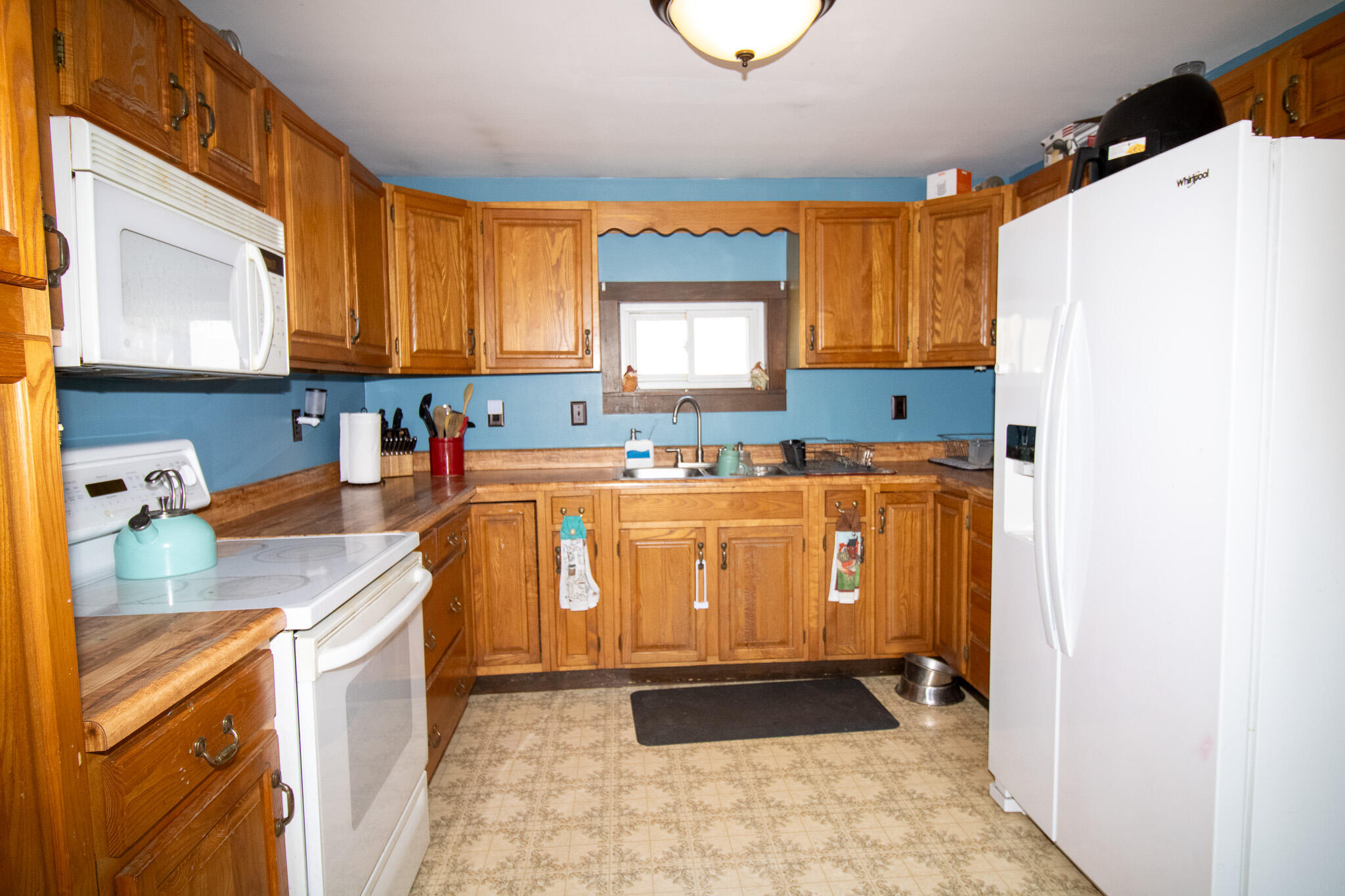 1114 Kennebec Road Hampden, ME 04444 - Photo 9 of 42 IMG_1525