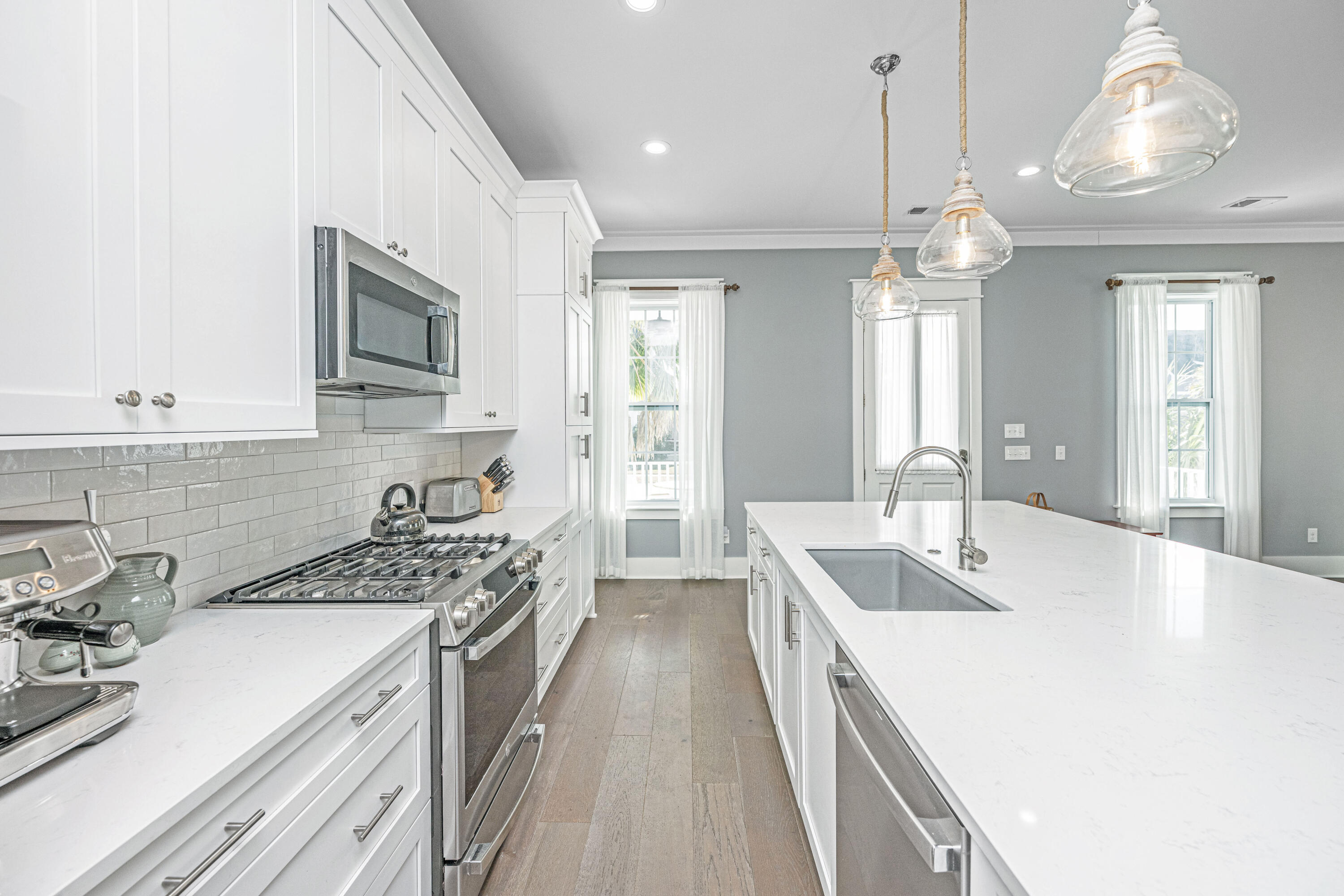 1571 Watt Pond Road Mount Pleasant, SC 29466 - Photo 12 of 40 1571WattPondRd016