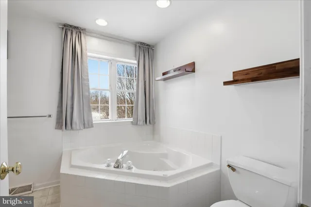 $515,000 | 104 Ridge Lane, Gap, PA 17527