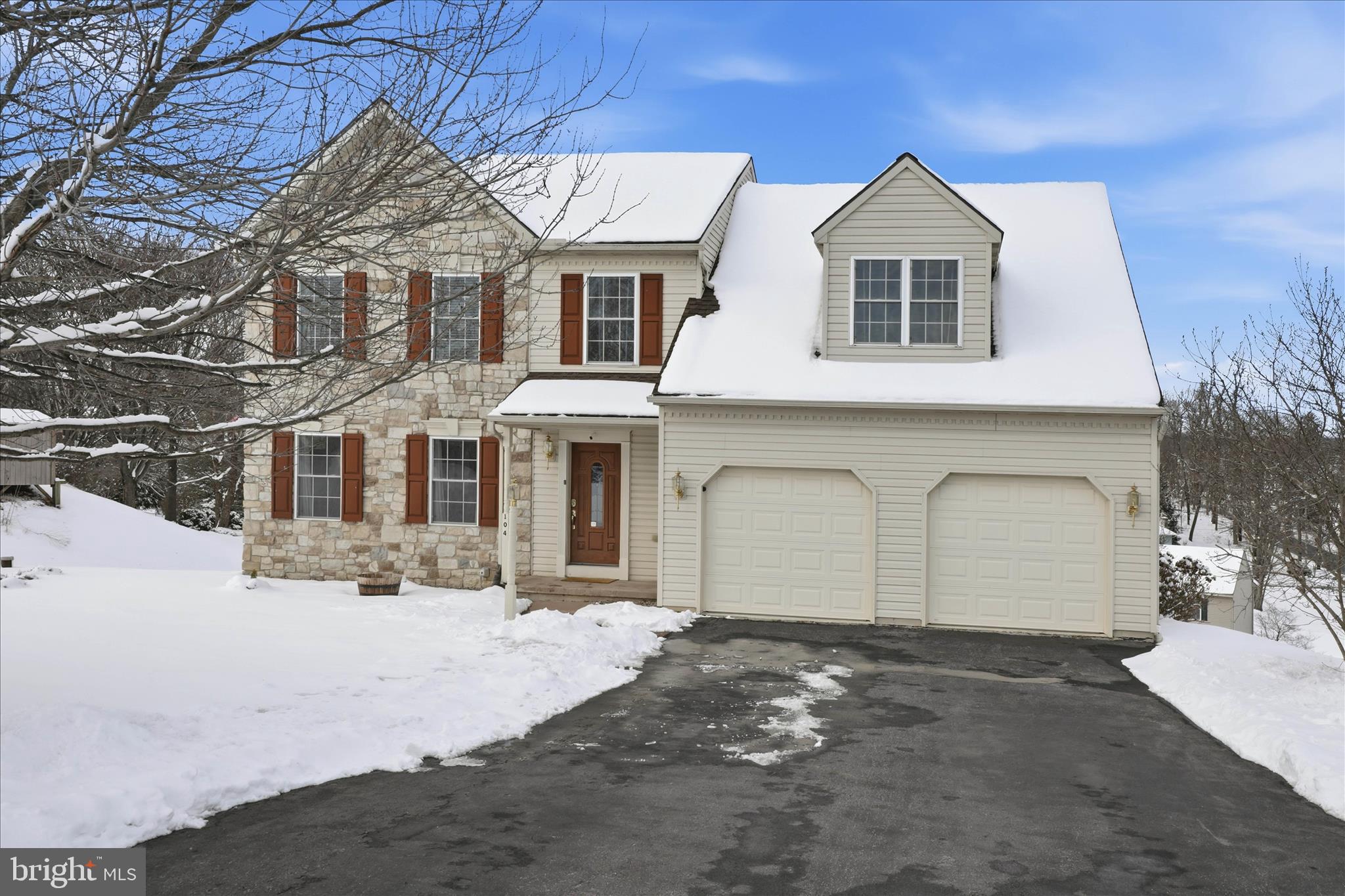104 Ridge Lane Gap, PA 17527 - Photo 4 of 50 Gallery Image 4
