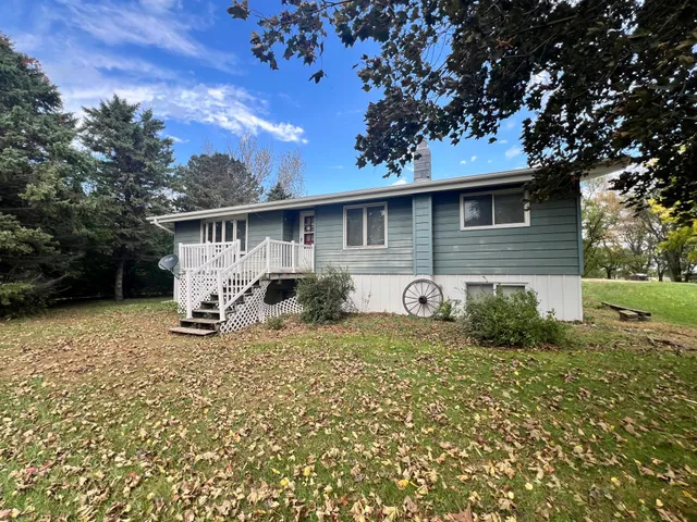 $199,900 | 2256 90th Street Southwest, Appleton, MN 56208