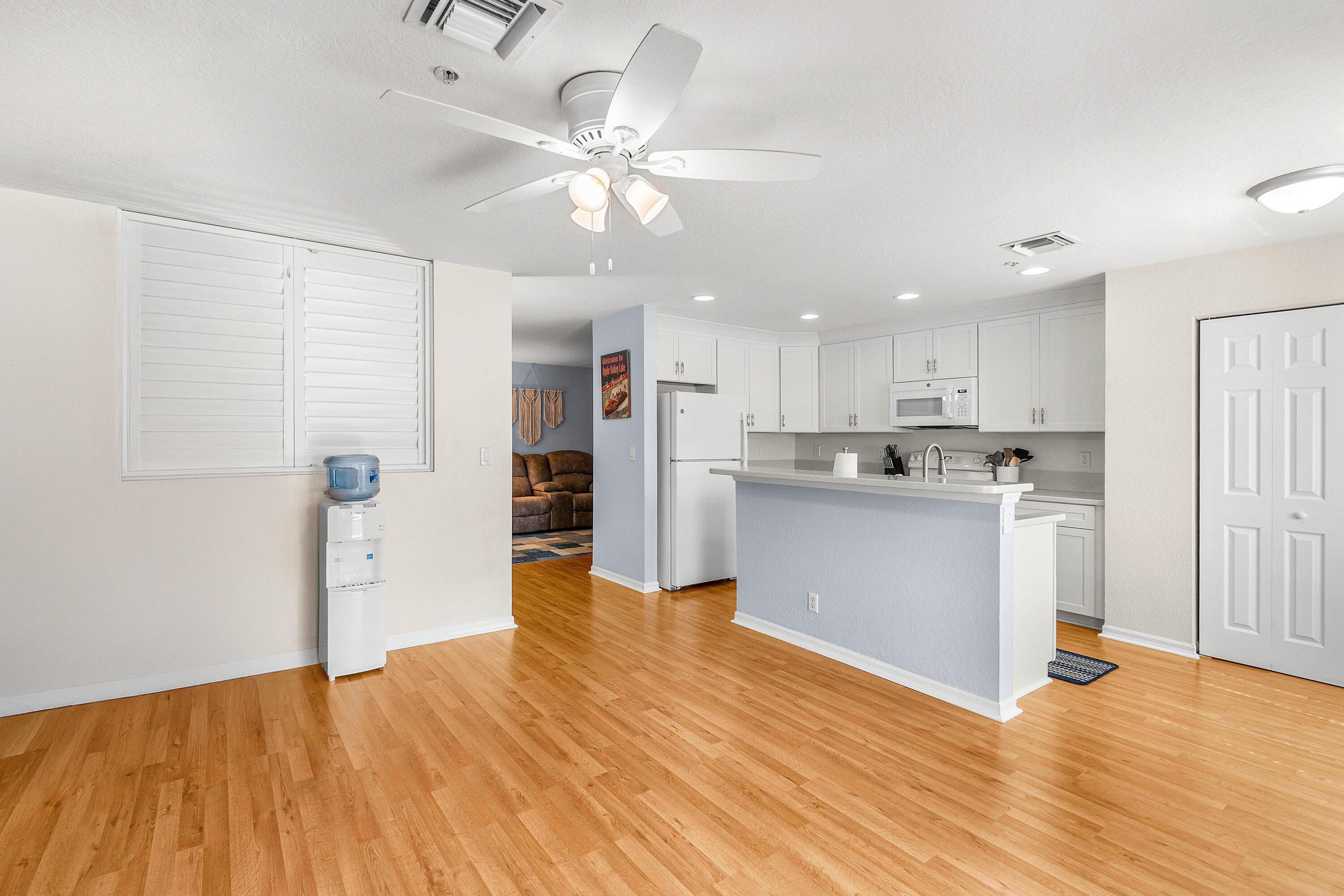 5349 Southeast Jennings Lane Stuart, FL 34997 - Photo 17 of 47 015-5349SoutheastJenningsLane-Stuart-FL-