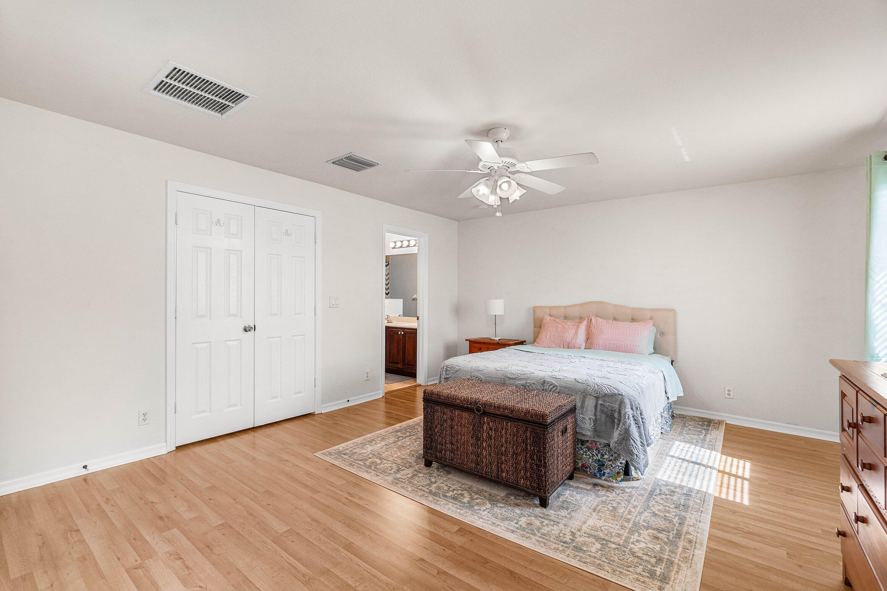 5349 Southeast Jennings Lane Stuart, FL 34997 - Photo 21 of 47 019-5349SoutheastJenningsLane-Stuart-FL-