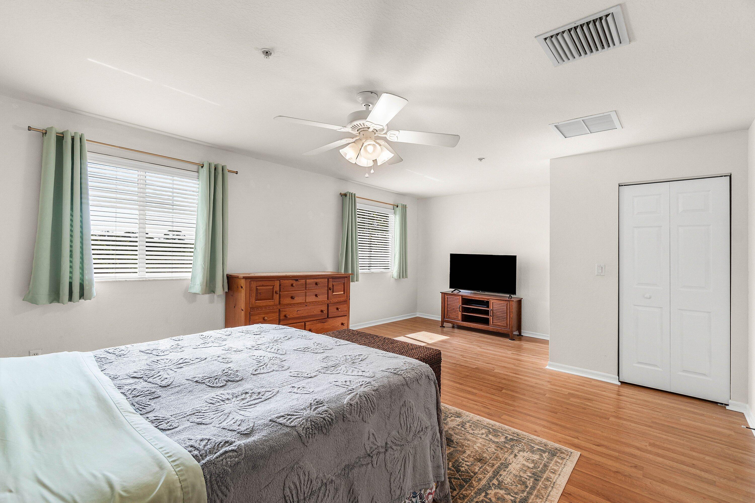 5349 Southeast Jennings Lane Stuart, FL 34997 - Photo 22 of 47 020-5349SoutheastJenningsLane-Stuart-FL-