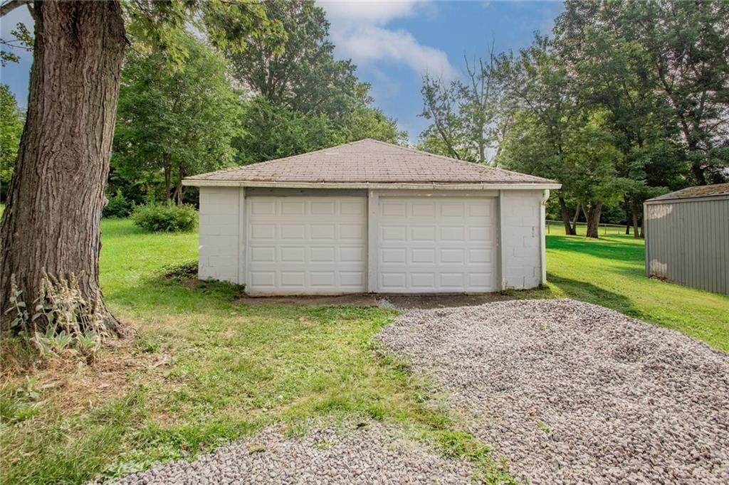 141 South Duffy Road Butler, PA 16001 - Photo 3 of 16
