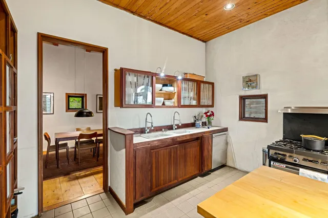 $2,500,000 | 435-437 Avery Hill Road, Alton, NH 03810