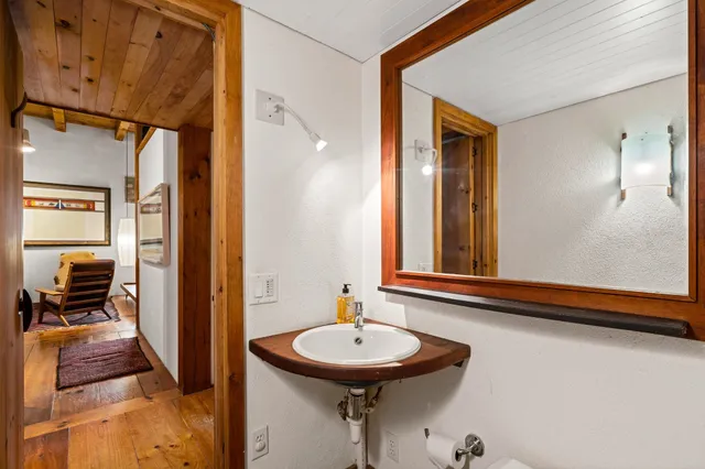 $2,500,000 | 435-437 Avery Hill Road, Alton, NH 03810