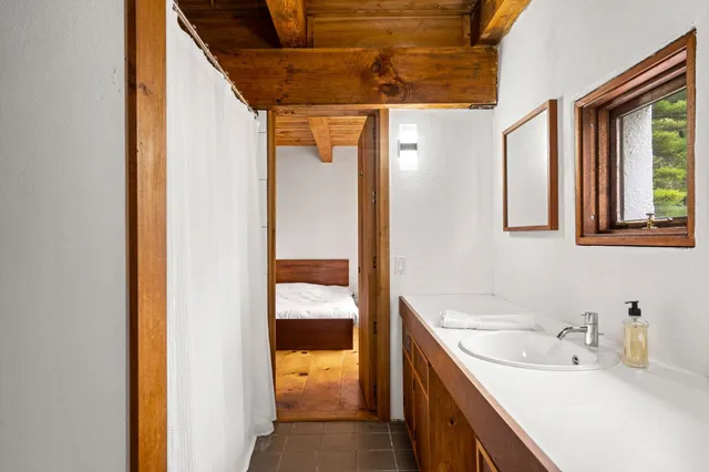 $2,500,000 | 435-437 Avery Hill Road, Alton, NH 03810