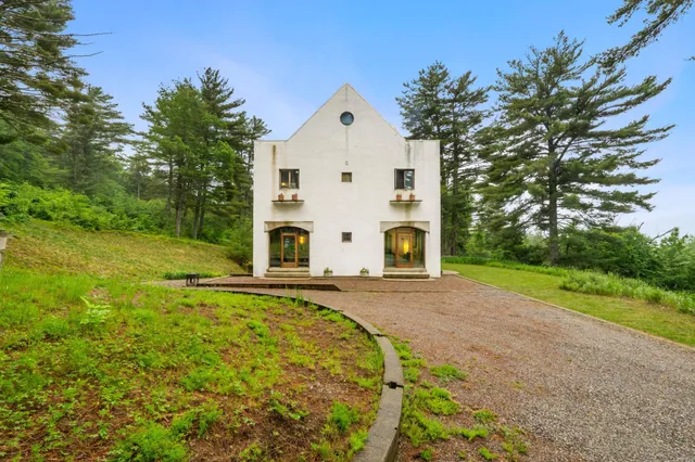 $2,500,000 | 435-437 Avery Hill Road, Alton, NH 03810