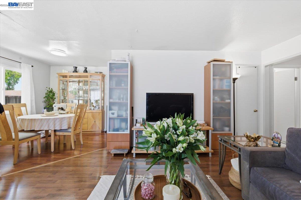882 West Tennyson Road Hayward, CA 94544 - Photo 19 of 57