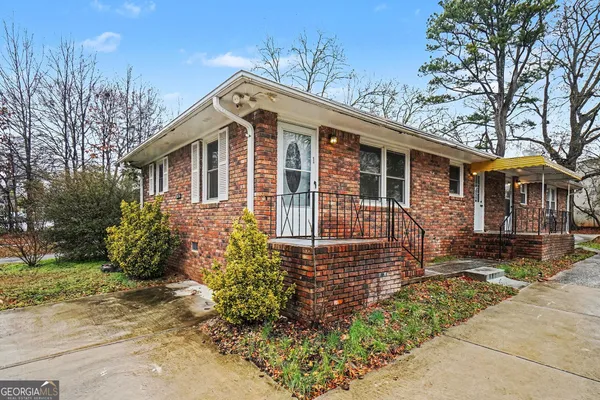 $1,300 | 2874 Cheney Street, Unit 1, East Point, GA 30344