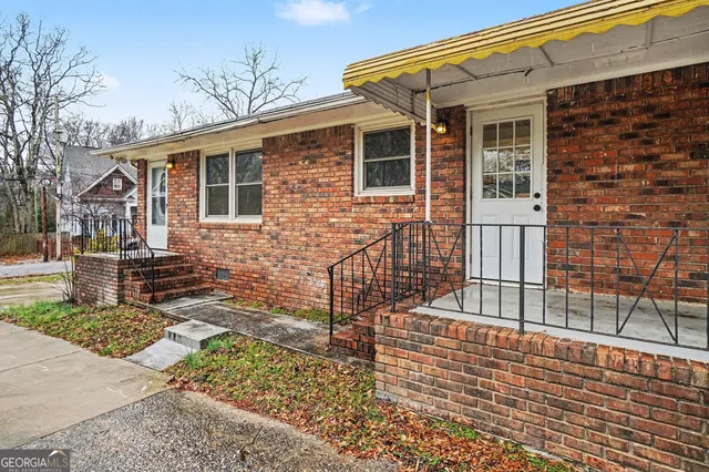 $1,300 | 2874 Cheney Street, Unit 1, East Point, GA 30344