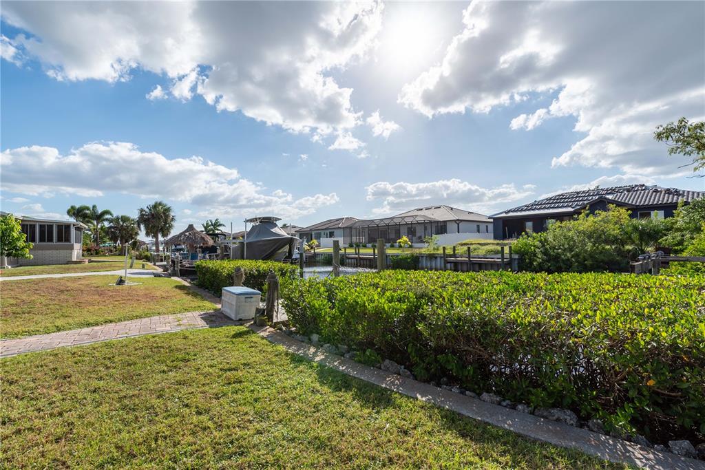28 Windmill Boulevard Punta Gorda, FL 33950 - Photo 3 of 26