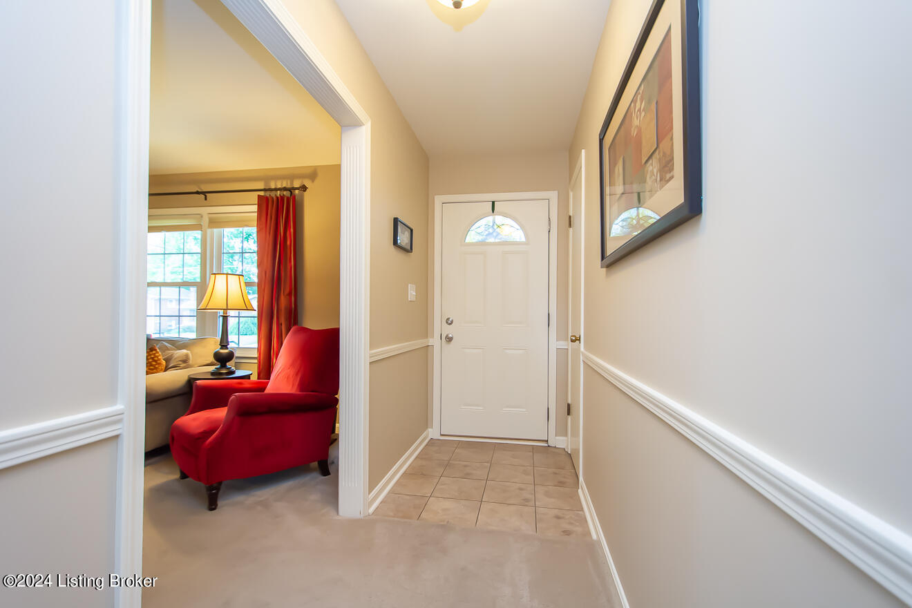 4105 Wimpole Road Louisville, KY 40218 - Photo 3 of 43 Foyer
