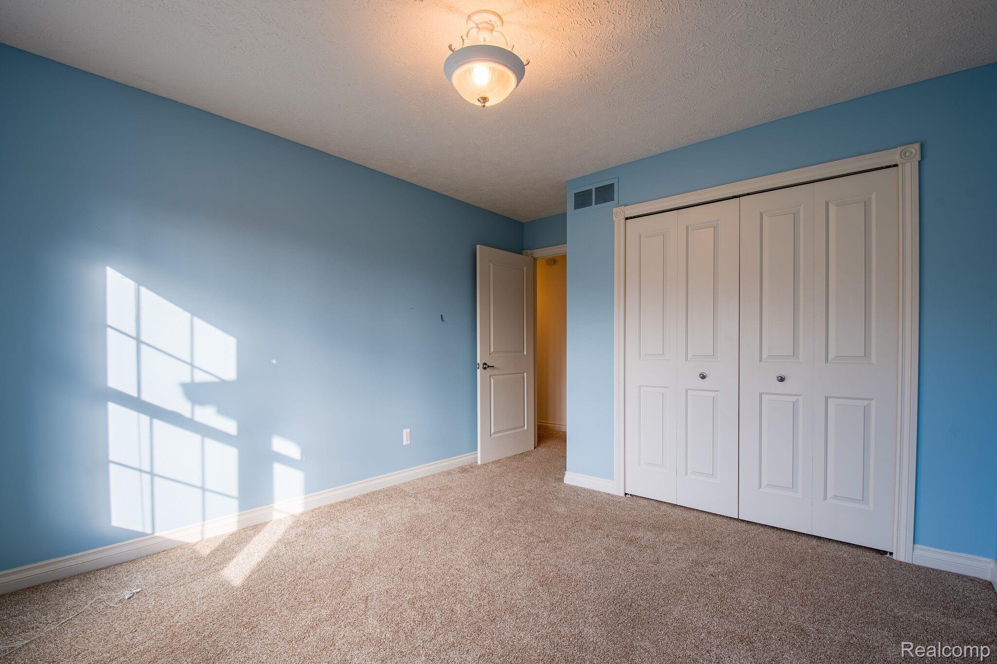 3116 Ridley Way Howell, MI 48843 - Photo 26 of 48 50OKO0hA.jpeg