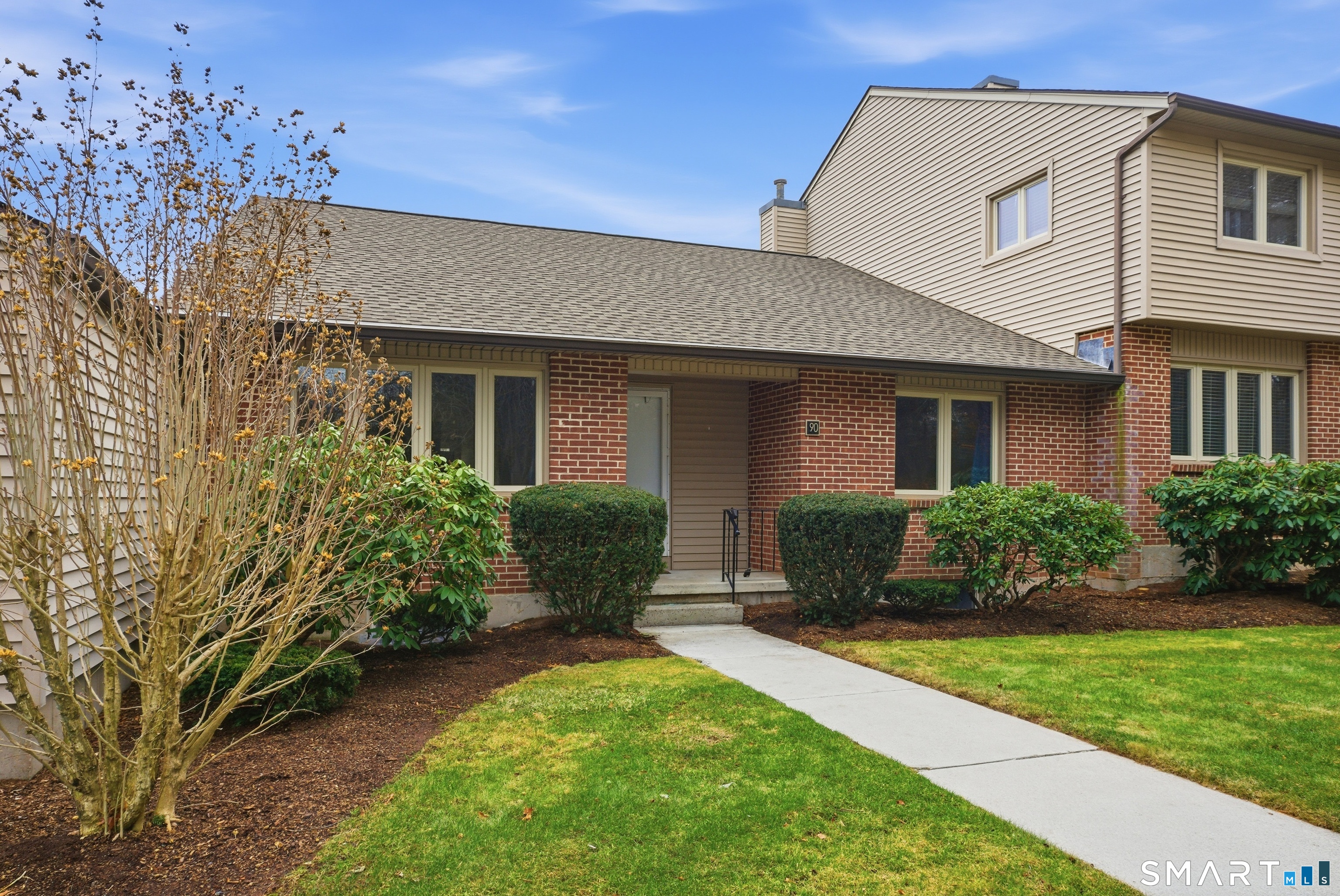 449 South Main Street, Unit 90 Manchester, CT 06040 - Photo 2 of 39 a view of a house with garden and yard