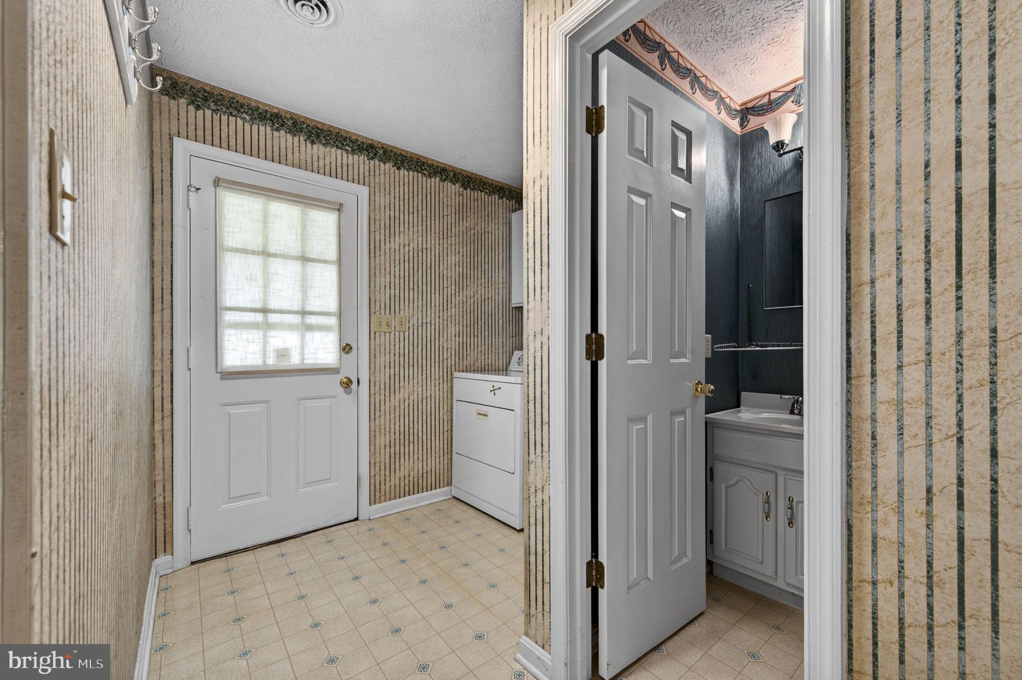 109 Rockbridge Road Stephens City, VA 22655 - Photo 21 of 52 Conveniently located laundry & half bath