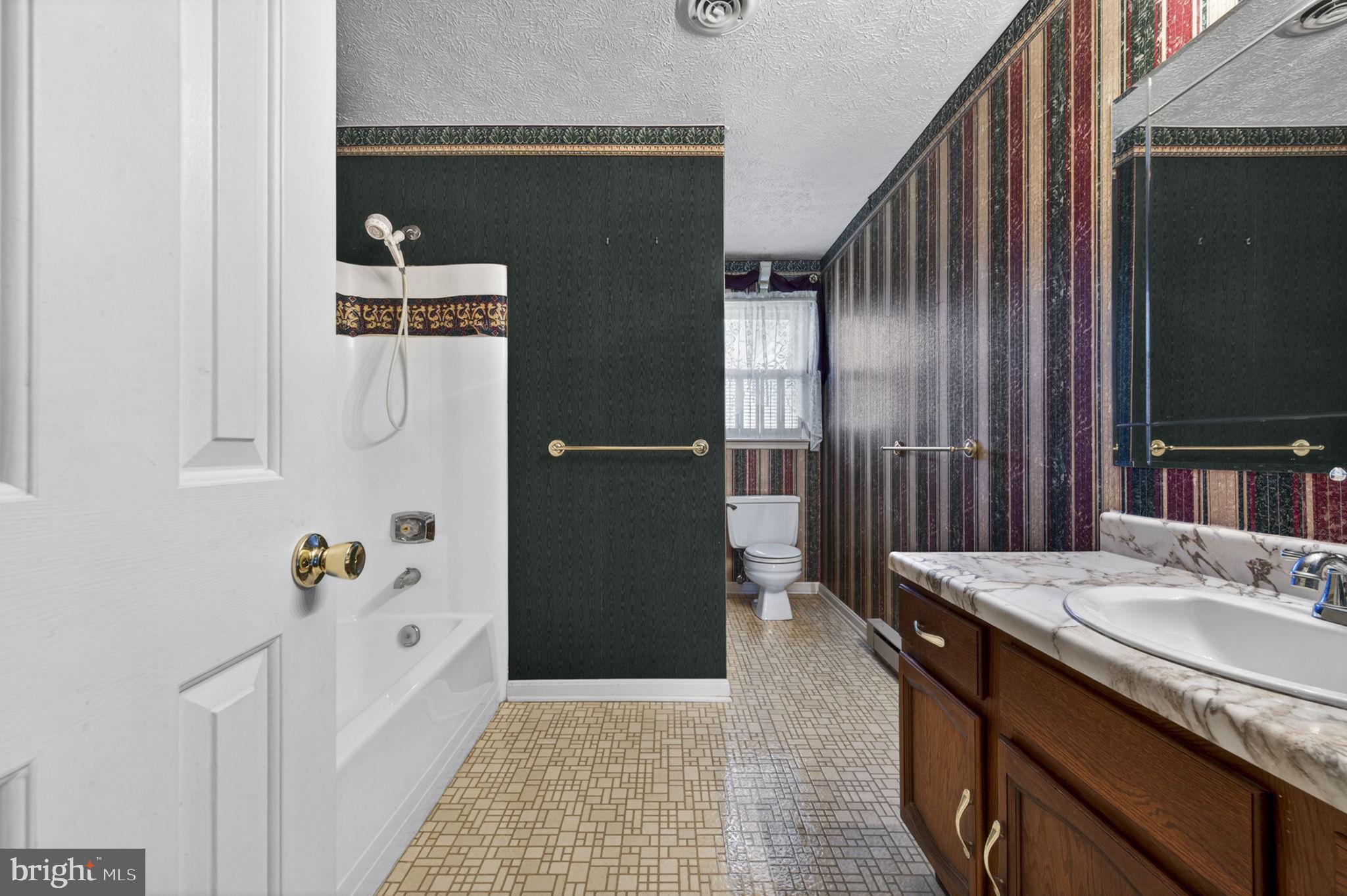 109 Rockbridge Road Stephens City, VA 22655 - Photo 33 of 52 Second full bath