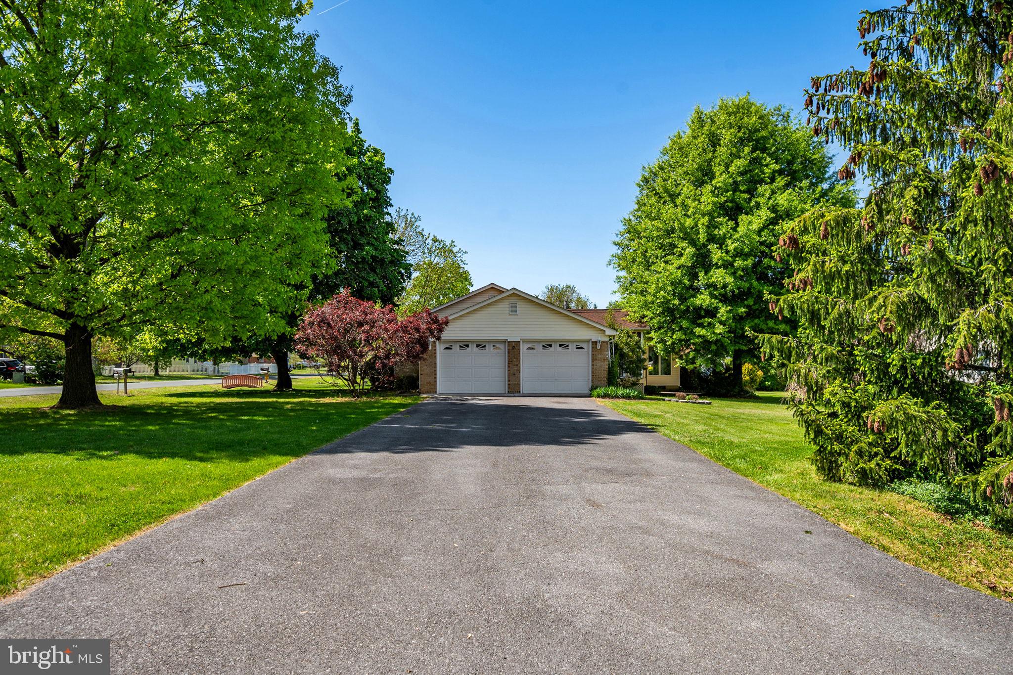 109 Rockbridge Road Stephens City, VA 22655 - Photo 46 of 52 Paved driveway for off-street parking