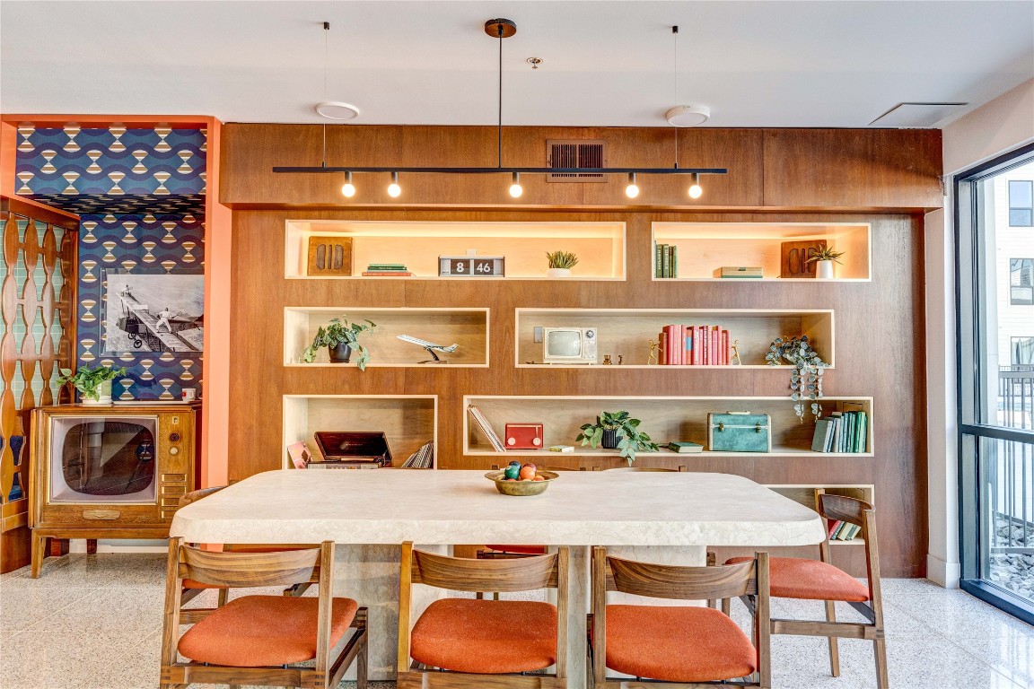 1701 Simond Avenue, Unit 301 Austin, TX 78723 - Photo 18 of 27