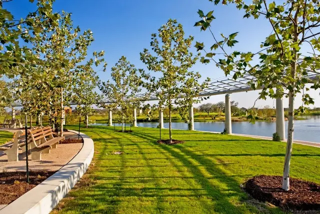 $2,695 | 1701 Simond Avenue, Unit 301, Austin, TX 78723