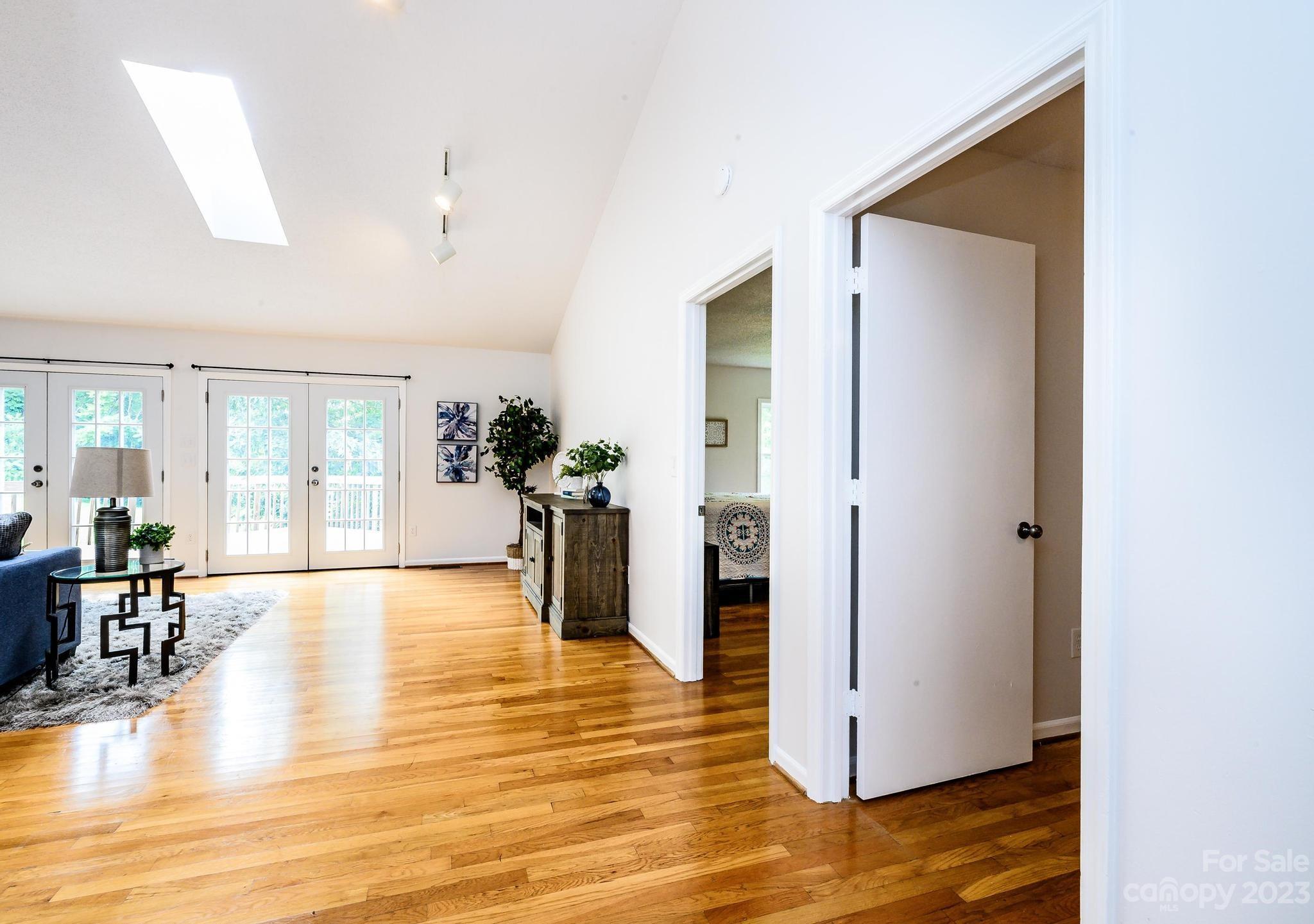 6011 Willowbottom Road Hickory, NC 28602 - Photo 8 of 44 Gallery Image 8