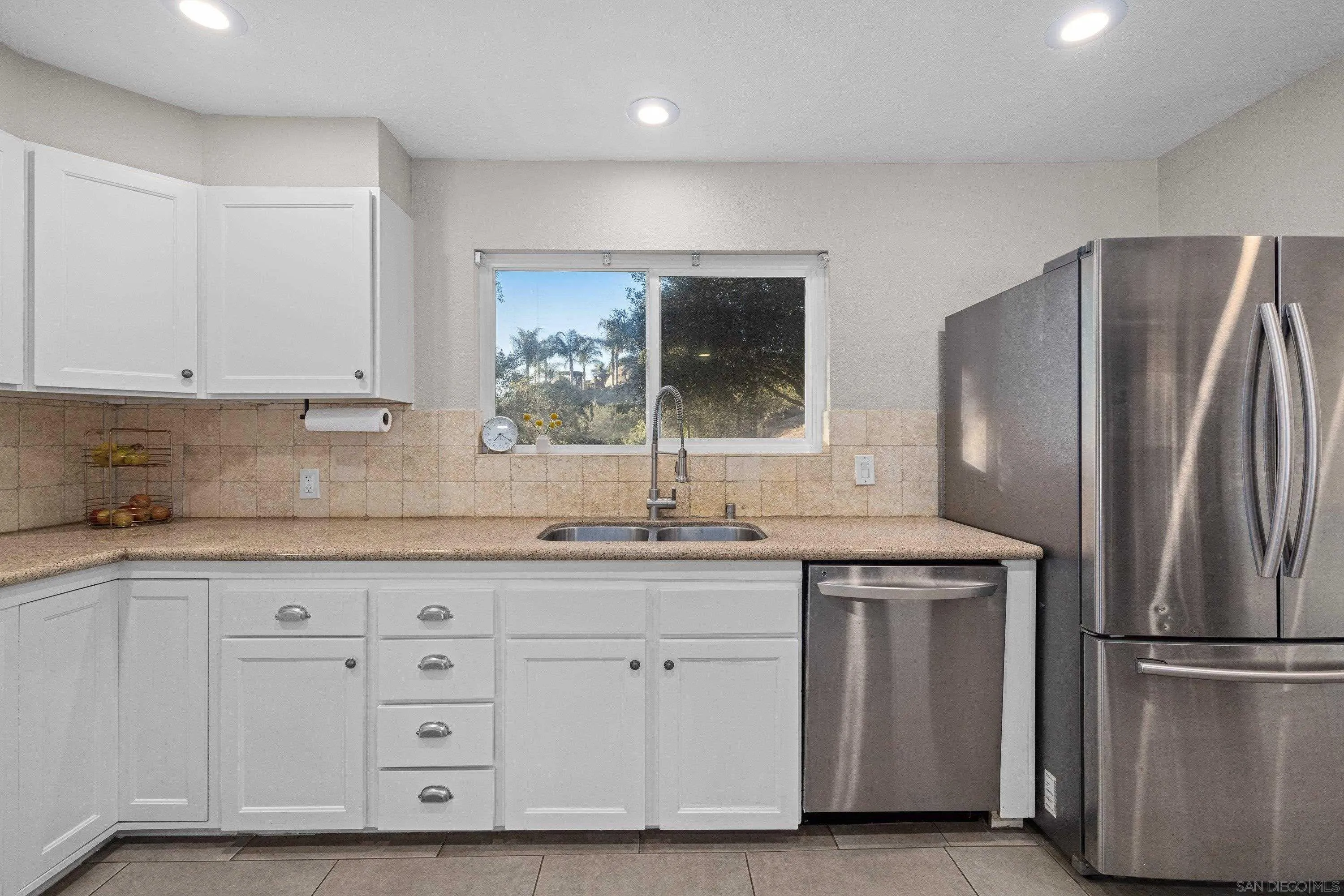 1829 Via Corina Alpine, CA 91901 - Photo 13 of 67