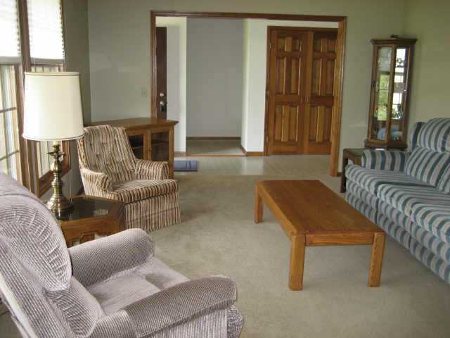9097 Refugee Road Southwest Pataskala, OH 43062 - Photo 3 of 10