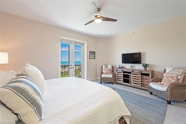 $14,000 | 400 Flagship Drive, Unit 1002, Naples, FL 34108