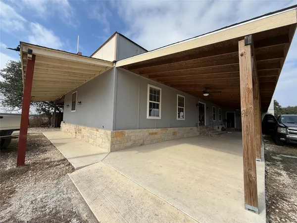 $1,750 | 7200 Farm To Market Road 487, Florence, TX 76527