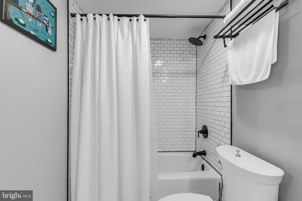 $2,500 | 8340 Greensboro Drive, Unit 409, McLean, VA 22102