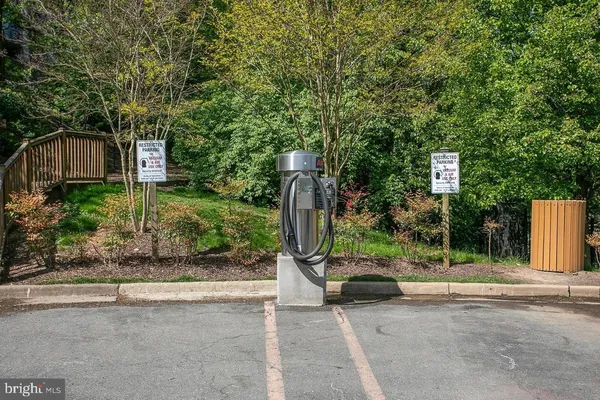 $2,500 | 8340 Greensboro Drive, Unit 409, McLean, VA 22102