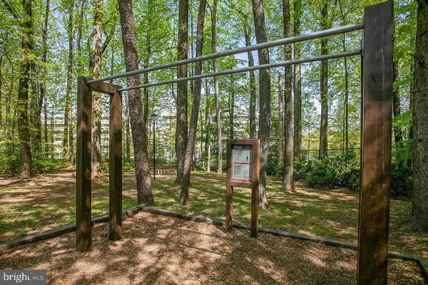 $2,500 | 8340 Greensboro Drive, Unit 409, McLean, VA 22102