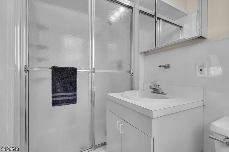 63 Ronald Terrace Springfield, NJ 07081 - Photo 15 of 30