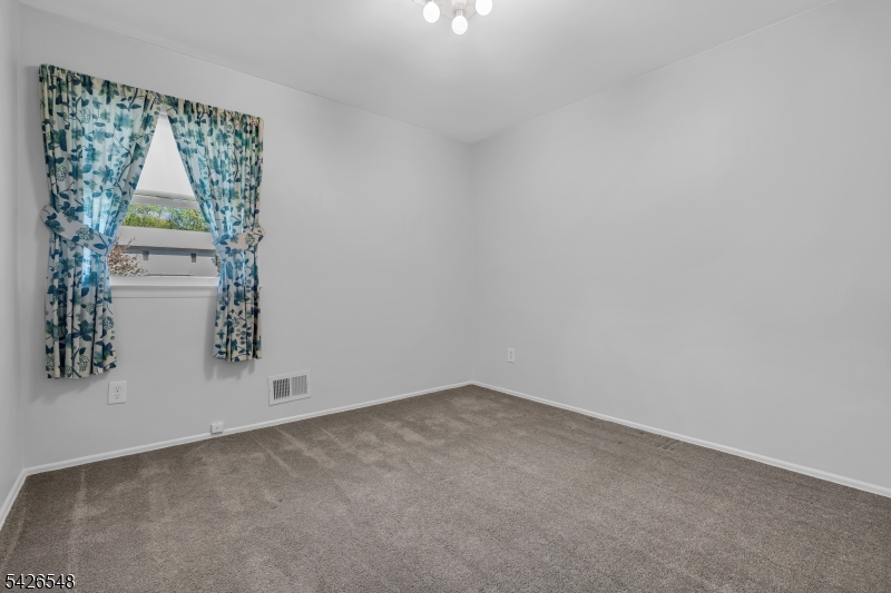 63 Ronald Terrace Springfield, NJ 07081 - Photo 17 of 30