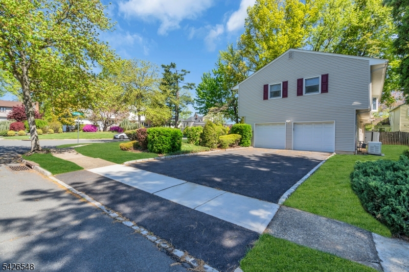 63 Ronald Terrace Springfield, NJ 07081 - Photo 21 of 30