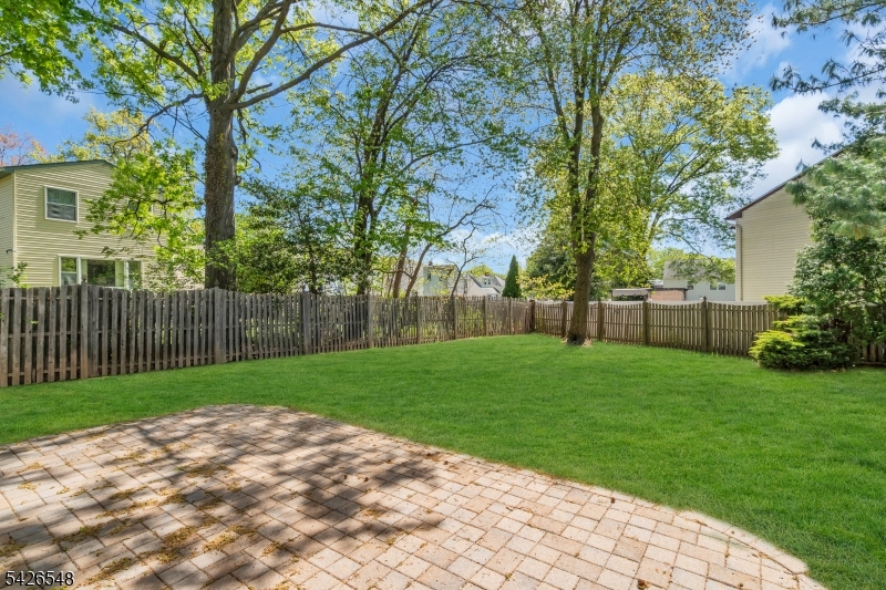 63 Ronald Terrace Springfield, NJ 07081 - Photo 23 of 30