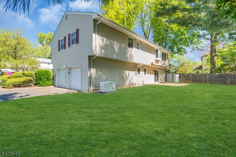63 Ronald Terrace Springfield, NJ 07081 - Photo 25 of 30