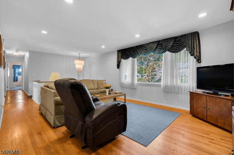 63 Ronald Terrace Springfield, NJ 07081 - Photo 6 of 30