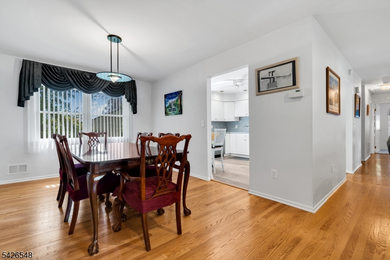 63 Ronald Terrace Springfield, NJ 07081 - Photo 9 of 30