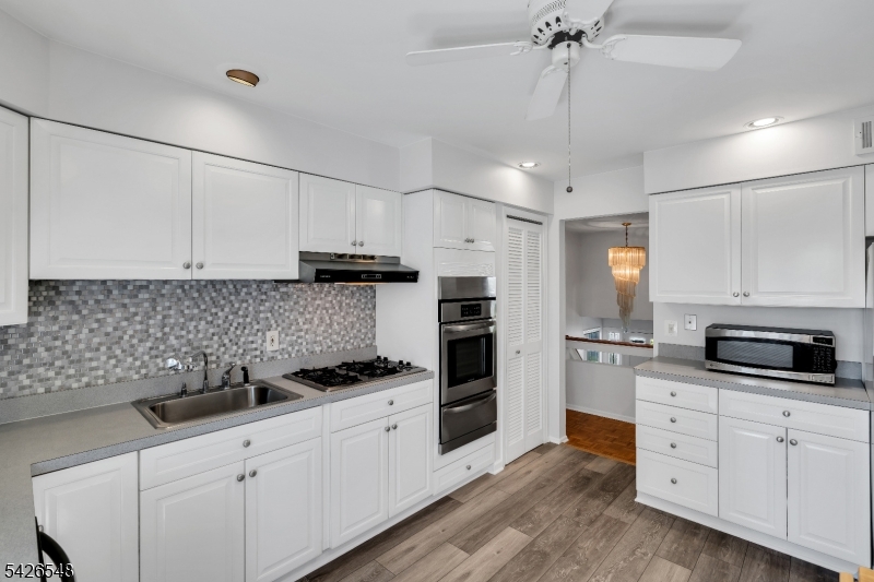 63 Ronald Terrace Springfield, NJ 07081 - Photo 10 of 30