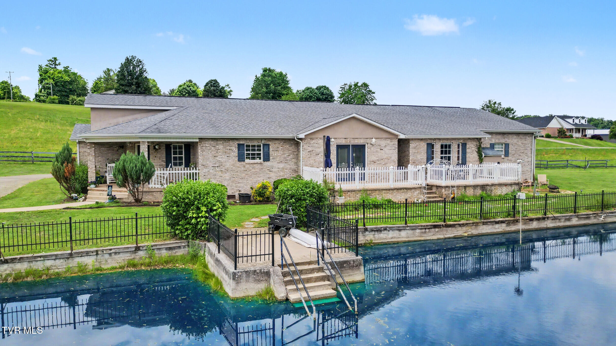 1435 Holly Creek Road Greeneville, TN 37745 - Photo 3 of 71 4_dji_0369