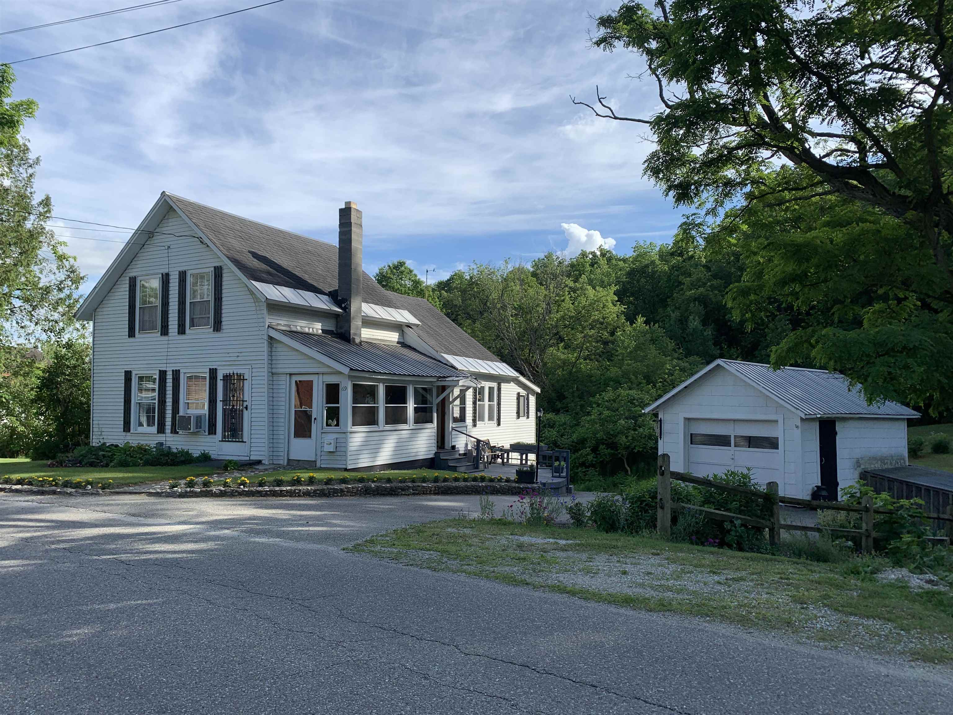 69 Maple Street Brandon, VT 05733 - Photo 2 of 40 Gallery Image 2