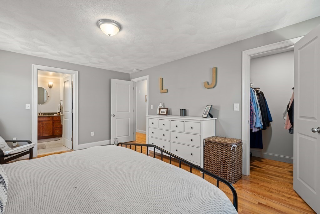40 R Hull Street Wenham, MA 01984 - Photo 20 of 31