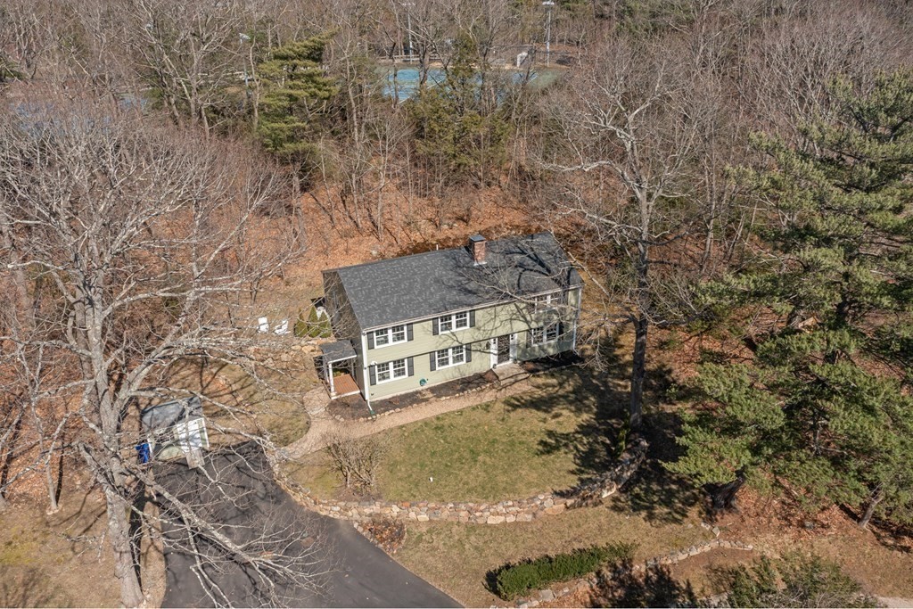 40 R Hull Street Wenham, MA 01984 - Photo 4 of 31
