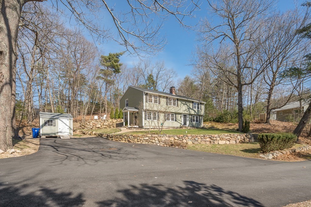 40 R Hull Street Wenham, MA 01984 - Photo 5 of 31