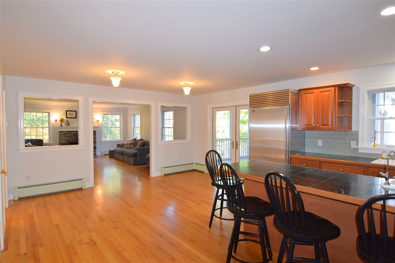 69 Meetinghouse Road Norwich, VT 05055 - Photo 4 of 40