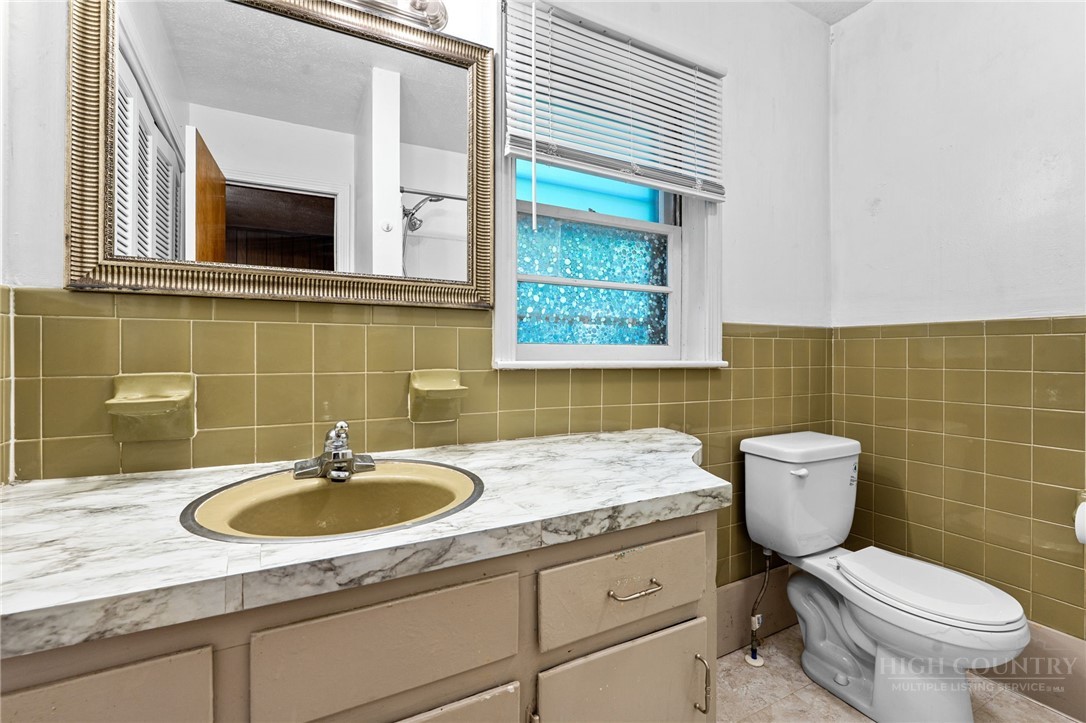 121 Horseshoe Drive Boone, NC 28607 - Photo 25 of 34